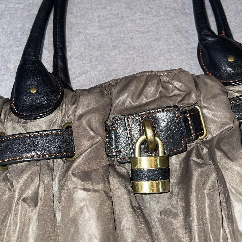 Mitzi Baker Vintage Designer Bag - Puffer Nylon & Leather Army Green 17W 13L